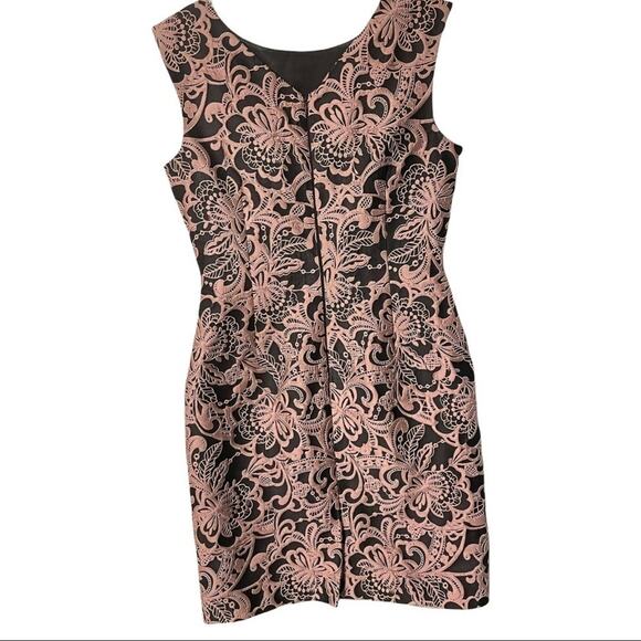 Tahari Women's Pink and Black Lace Jacquard Brocade‎ Sheath Dress Size 2 - Picture 2 of 10